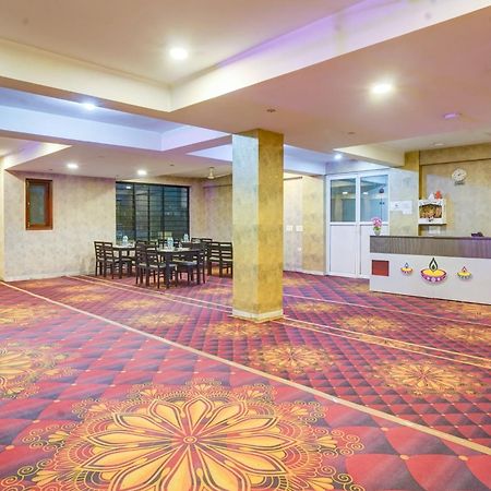 Hotel The York Нойда Экстерьер фото