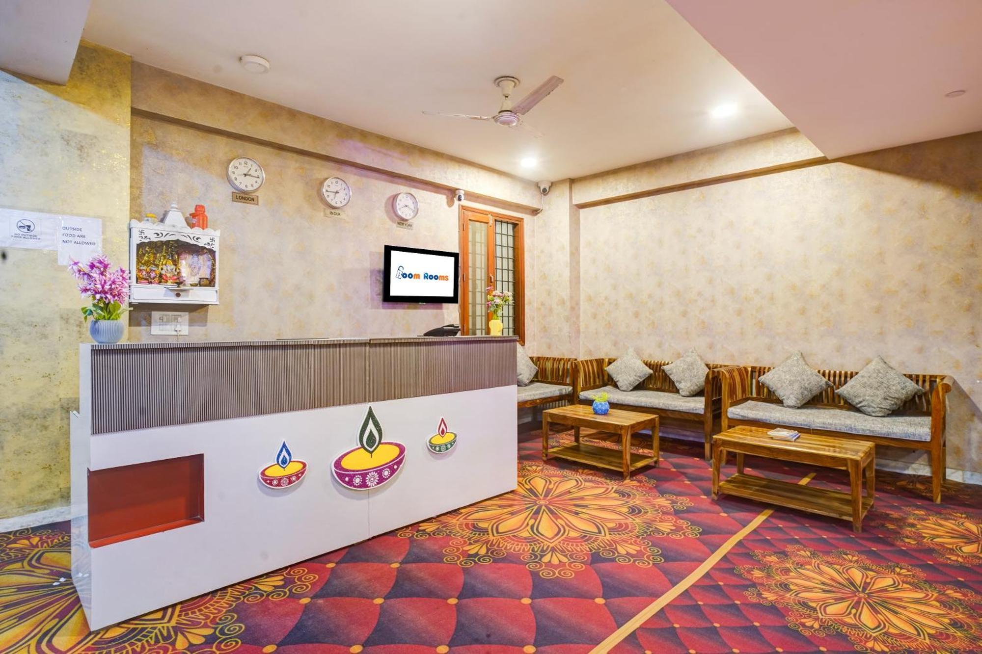 Hotel The York Нойда Экстерьер фото